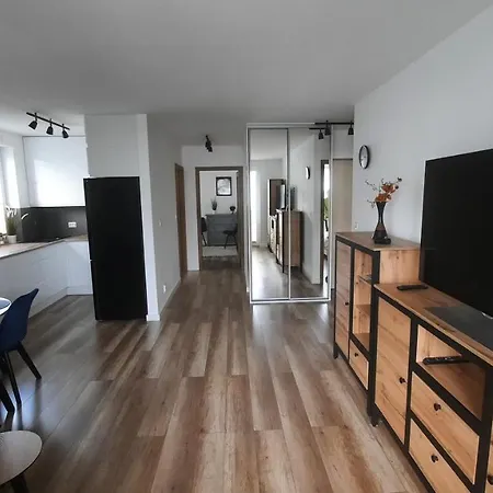 Apartament M&R Dwie sypialnie Garaż Apartament *
